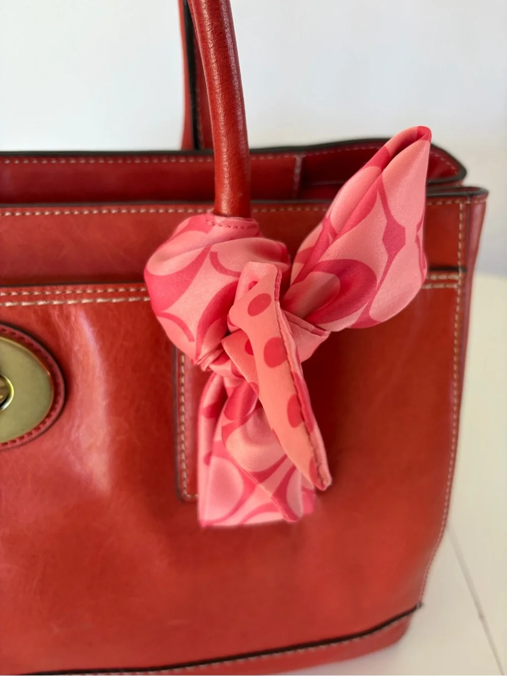 Coach Hamptons Madeline Large Leather Tote 11554 Red Orange Turnlock Scarf